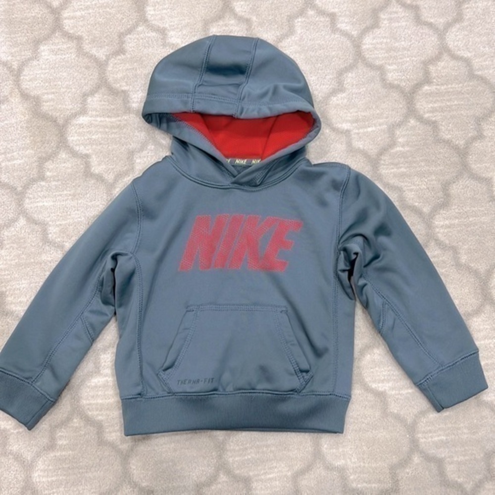 Cozy fleece lining Nike hoodie